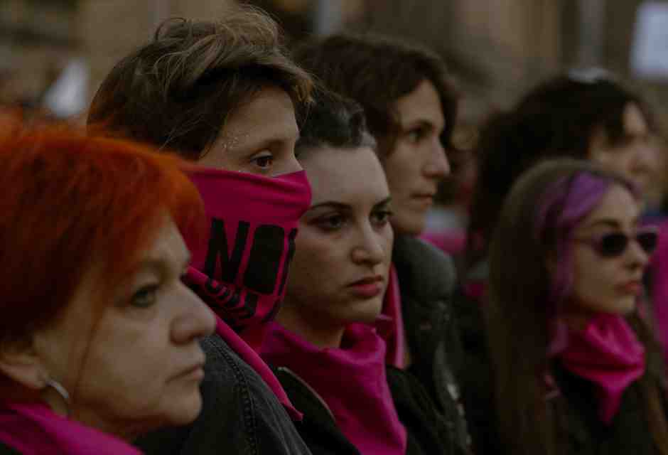 Cari prof. di diritto penale, è ora di protestare contro il delitto di femminicidio