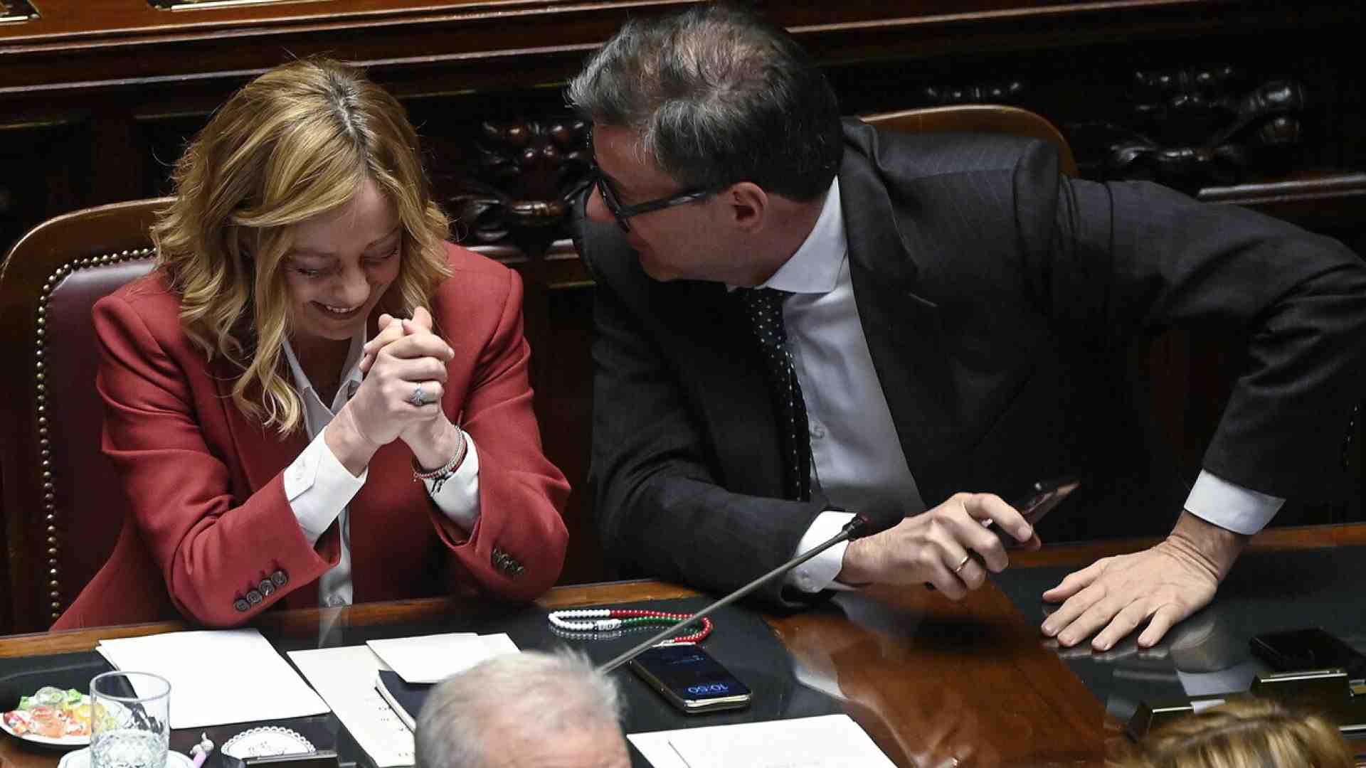 Tensione a margine del Cdm tra Meloni e Giorgetti: urla e frasi concitate