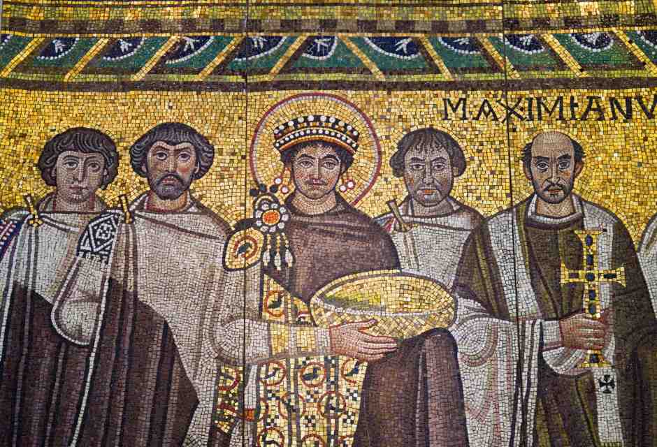 Fede e imperi: un legame che attraversa i secoli