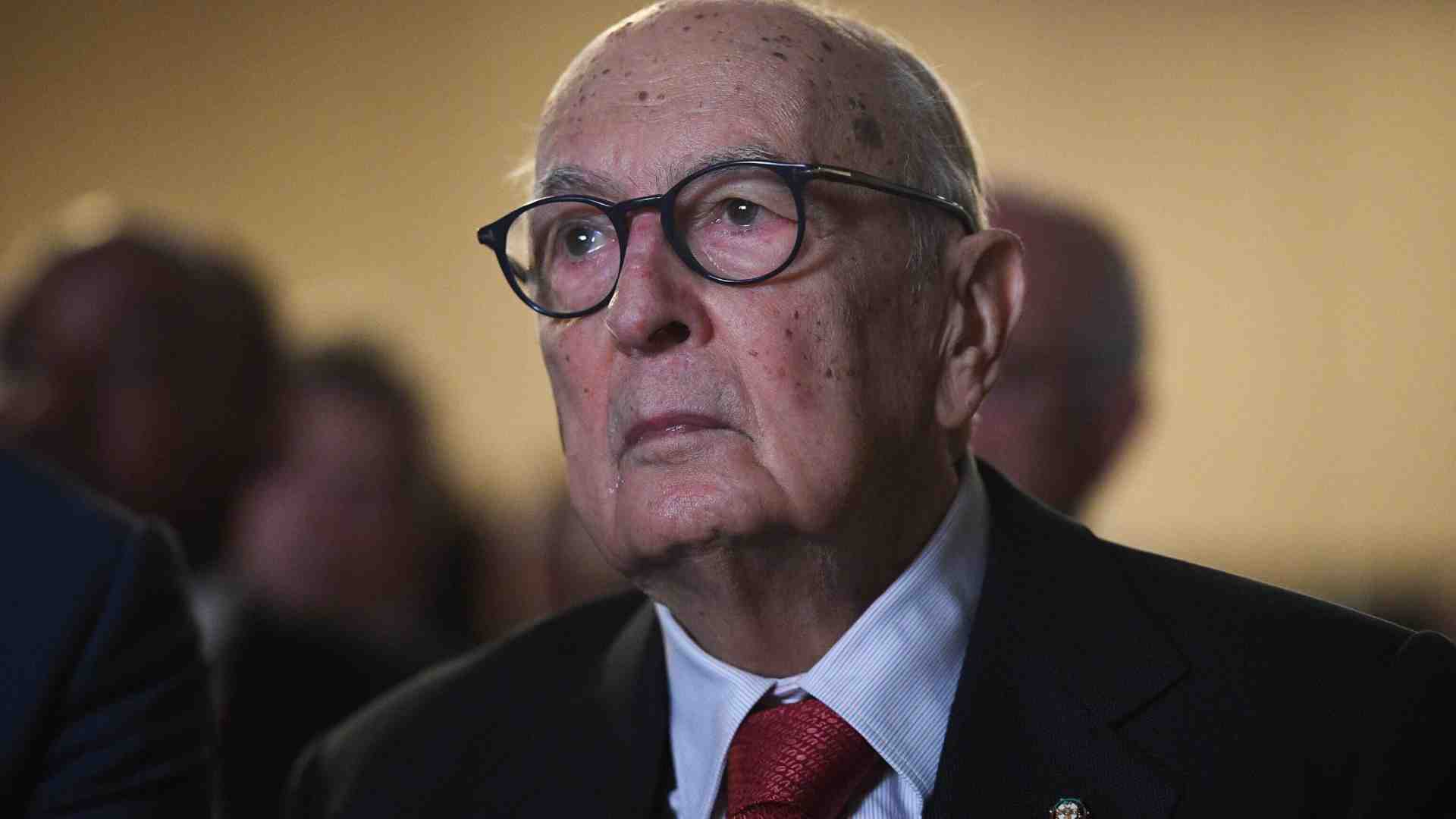 Giorgio Napolitano, lo statista che ha sofferto del sentirsi troppo e sempre “il mondo sulle spalle”