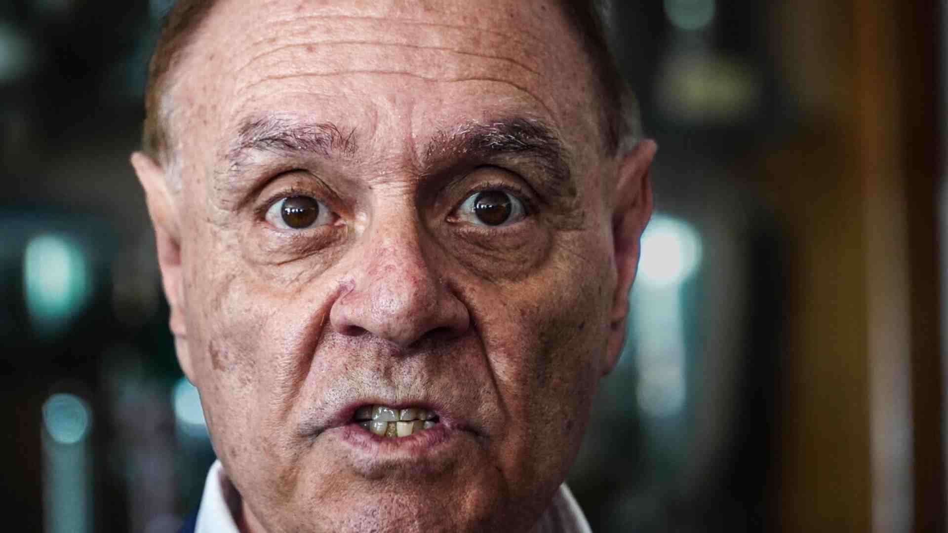 Mastella: “Sbalordito da Delmastro. Io cacciai per molto meno”