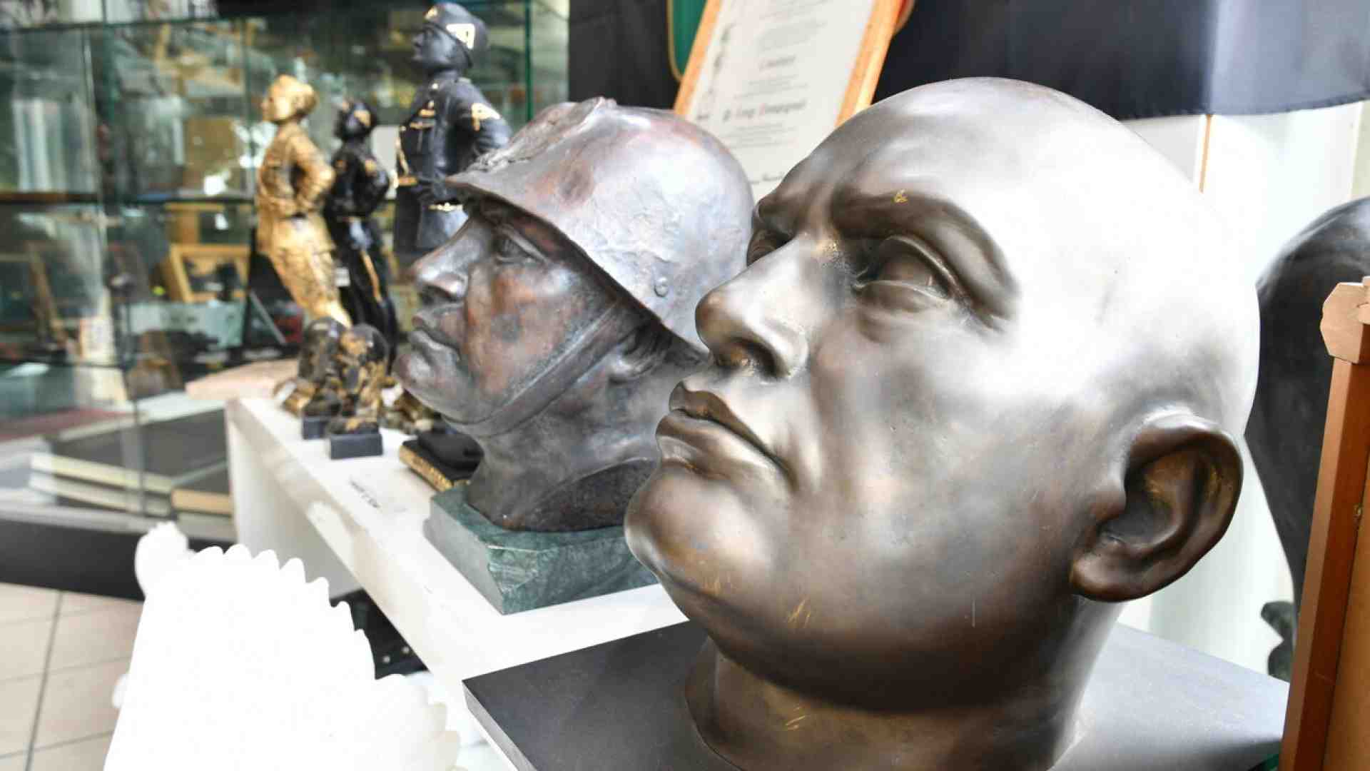 A chi il democraticissino Tu?