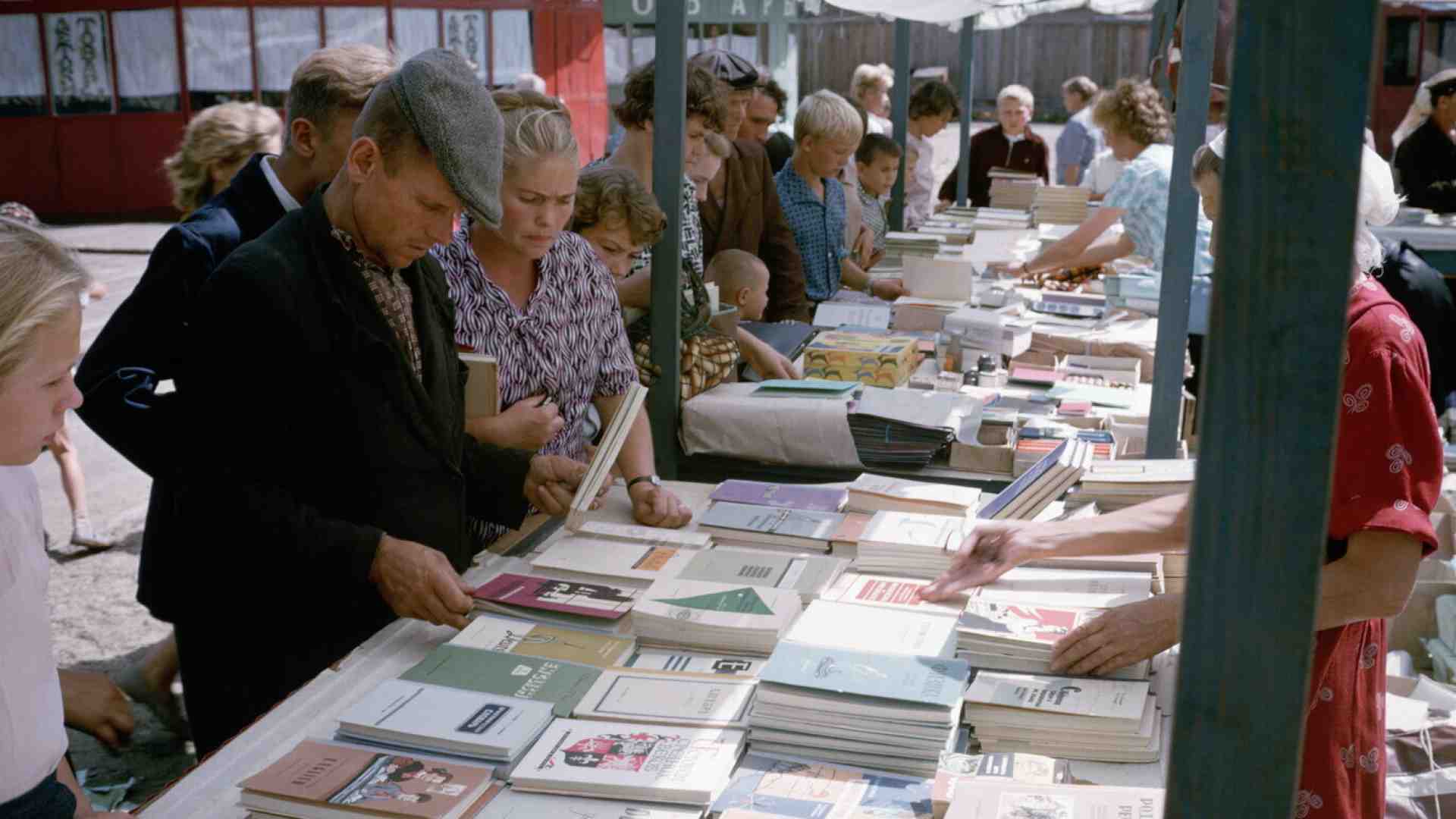 Liberati dai libri. Un’operazione di intelligence a colpi di pensiero libero