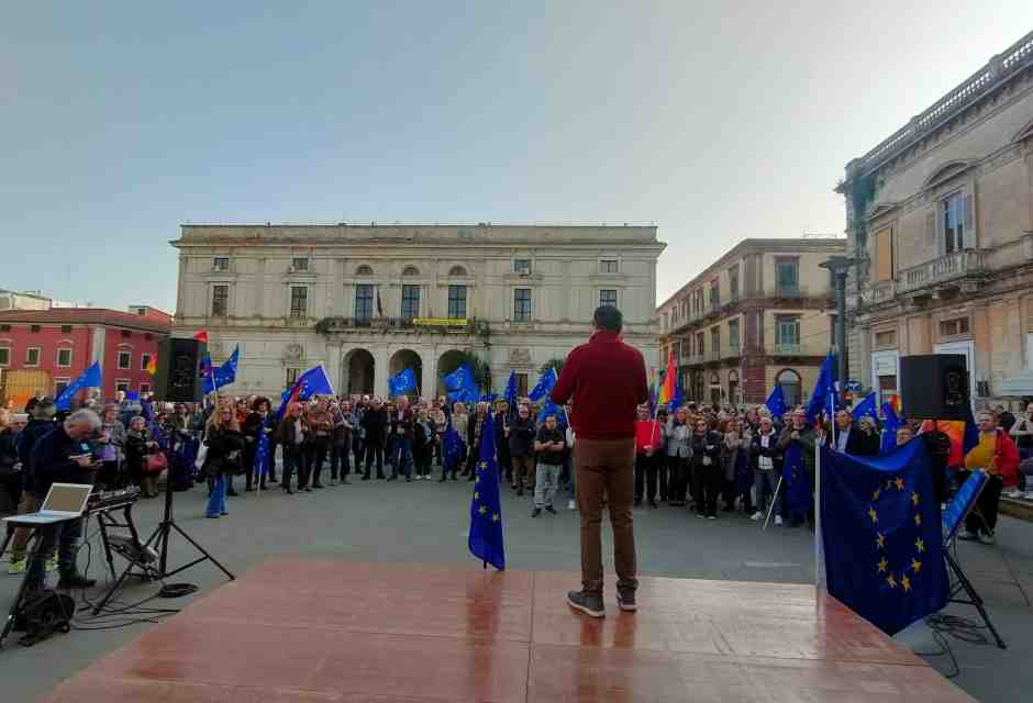 Vecchie battaglie e nuove ambiguità. A Ragusa il pacifismo si divide