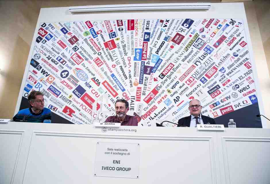 Repubblica torna d’assalto, con un mix di idee contraddittorie, ma con tanti nemici. Come ai bei vecchi tempi