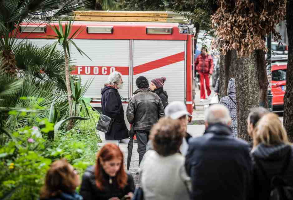 Ci sono tutte le condizioni per sentirsi solidali col prossimo, in una stessa piazza