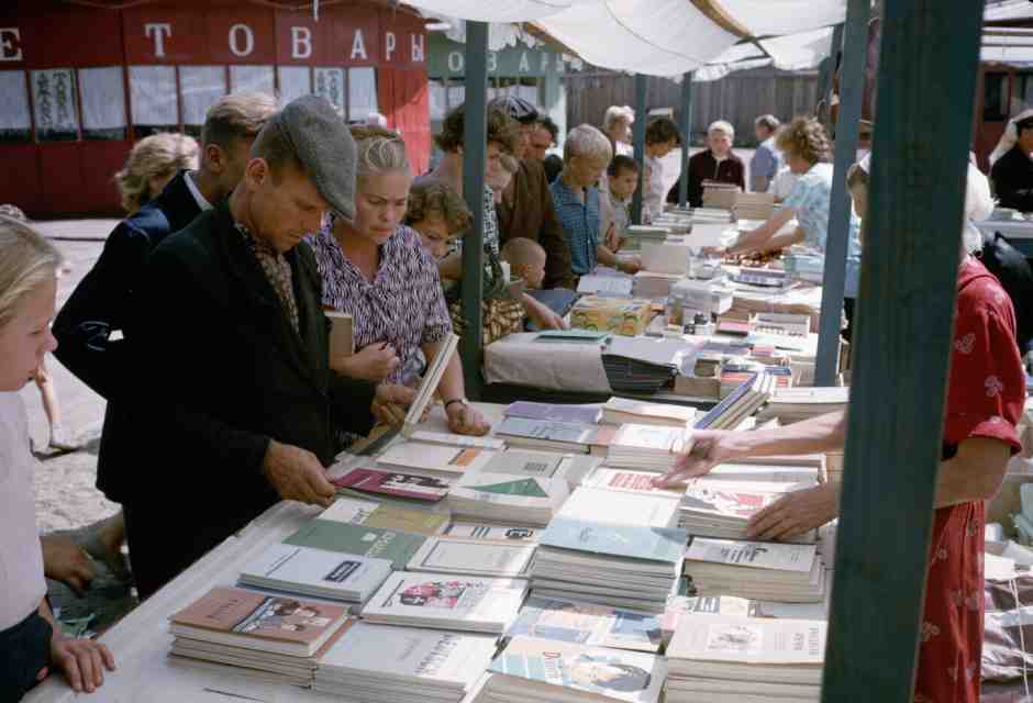 Liberati dai libri. Un’operazione di intelligence a colpi di pensiero libero