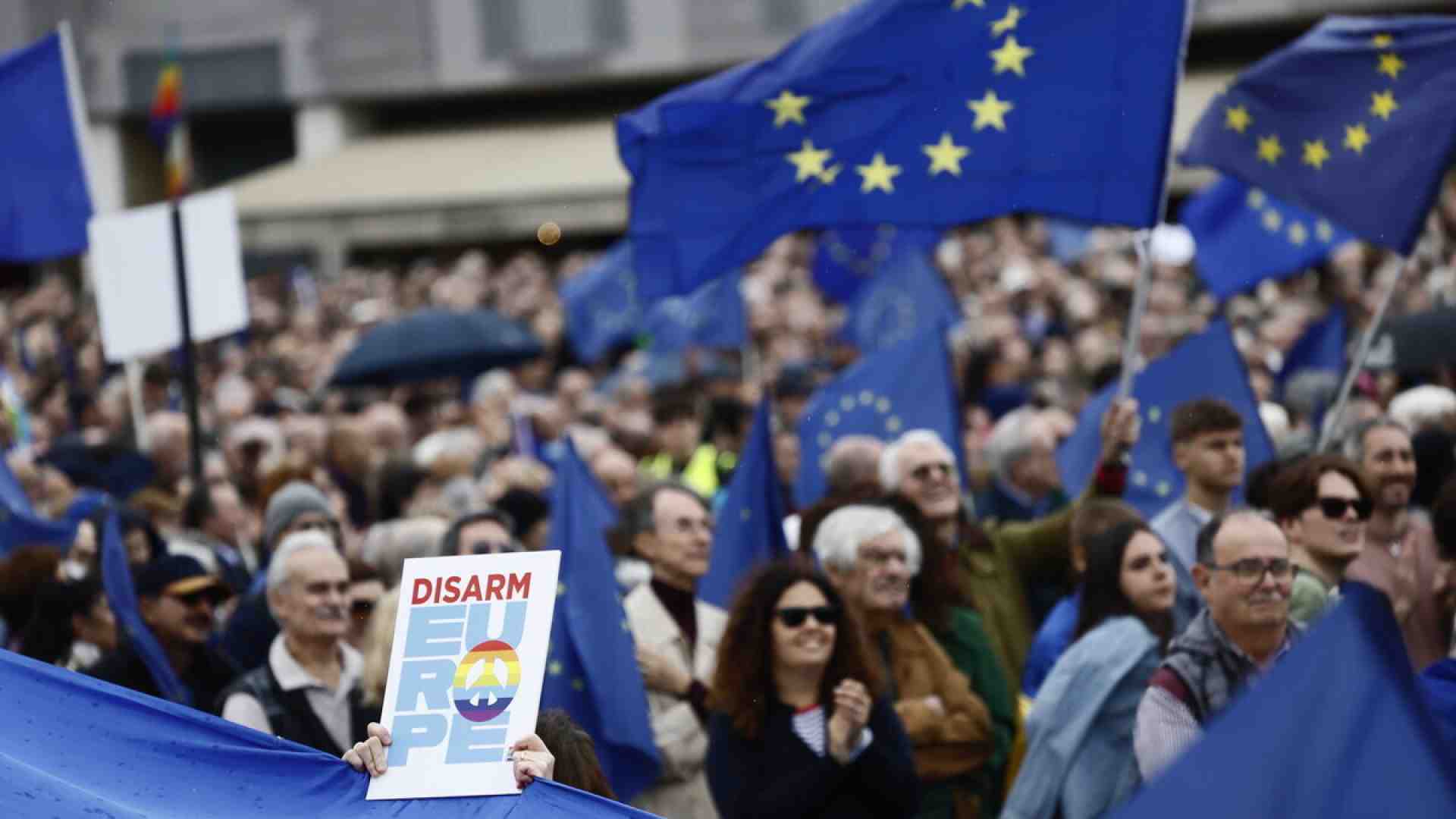 Indovina chi viene in piazza per l’Europa