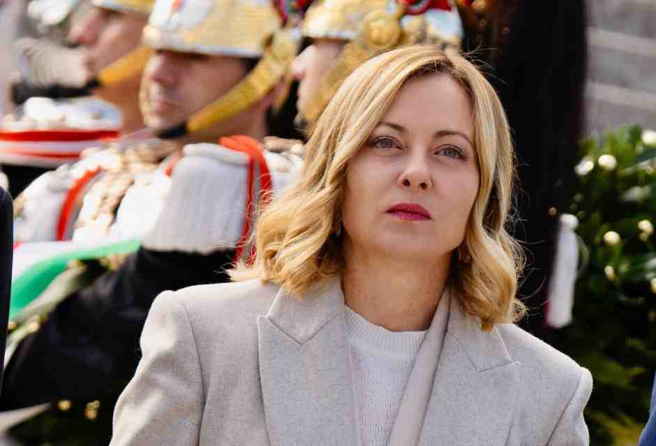 ReArm ma non troppo. Meloni tiene unita la maggioranza. E Giorgetti rassicura il governo