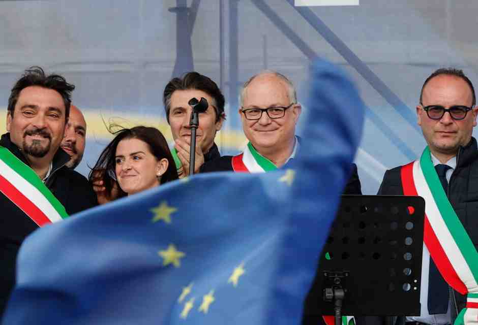Gualtieri paga la piazza di Michele Serra. La Lega chiede chiarimenti