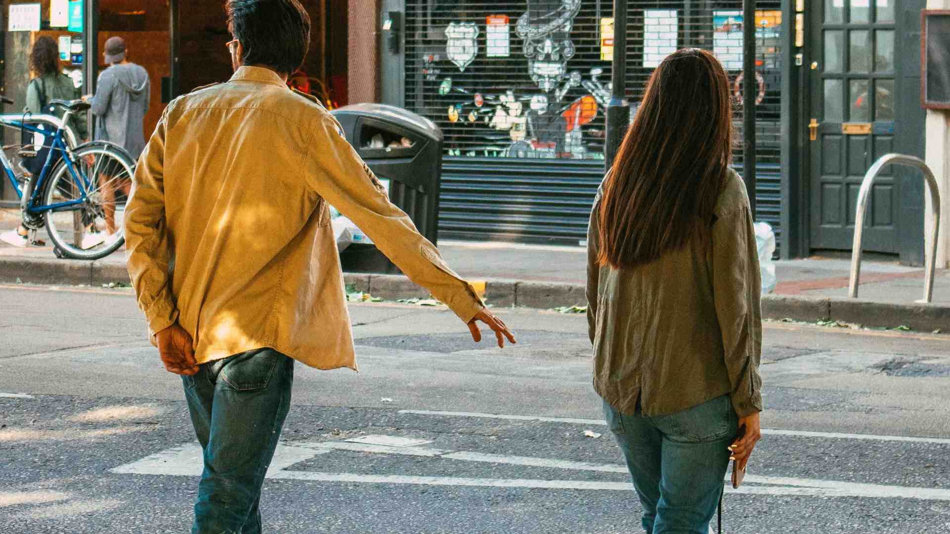 Zero amore, zero sesso, zero sofferenza: ecco cosa (non) cercano oggi i giovani