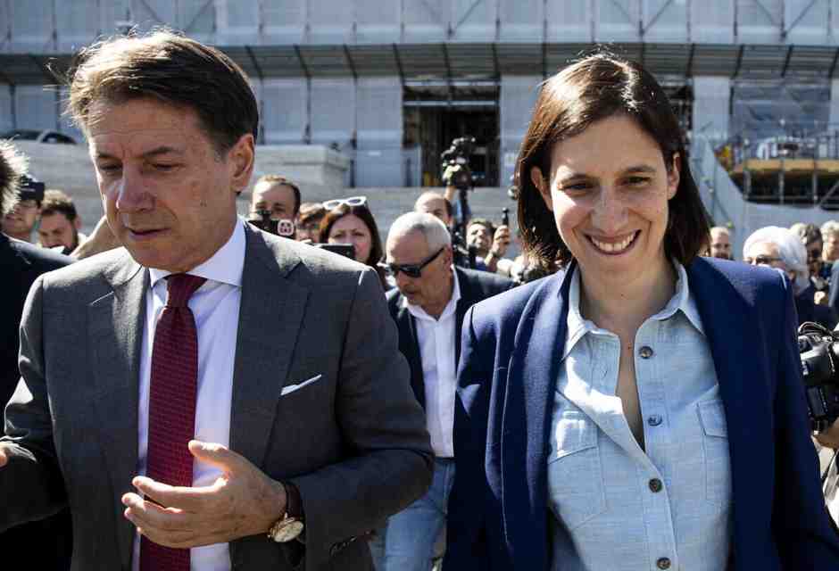 Schlein: "Meloni complice della disgregazione Ue". Conte: "ReArm piano folle, trappola per l'Italia"