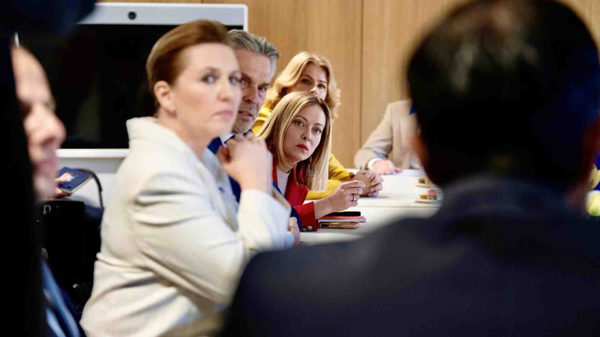 Riarmo, competitività e Ucraina al Consiglio Ue. Von der Leyen: "Giorni decisivi per l'Europa"