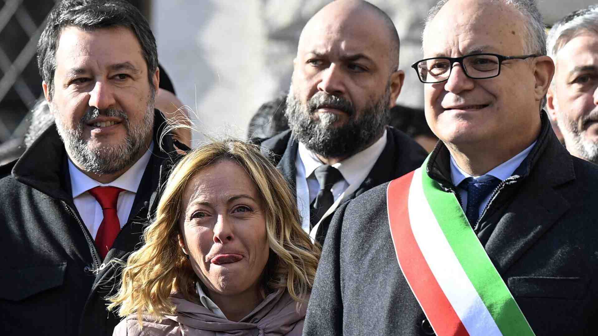 La Lega solleva il caso della piazza di Rep pagata da Gualtieri, FdI dorme