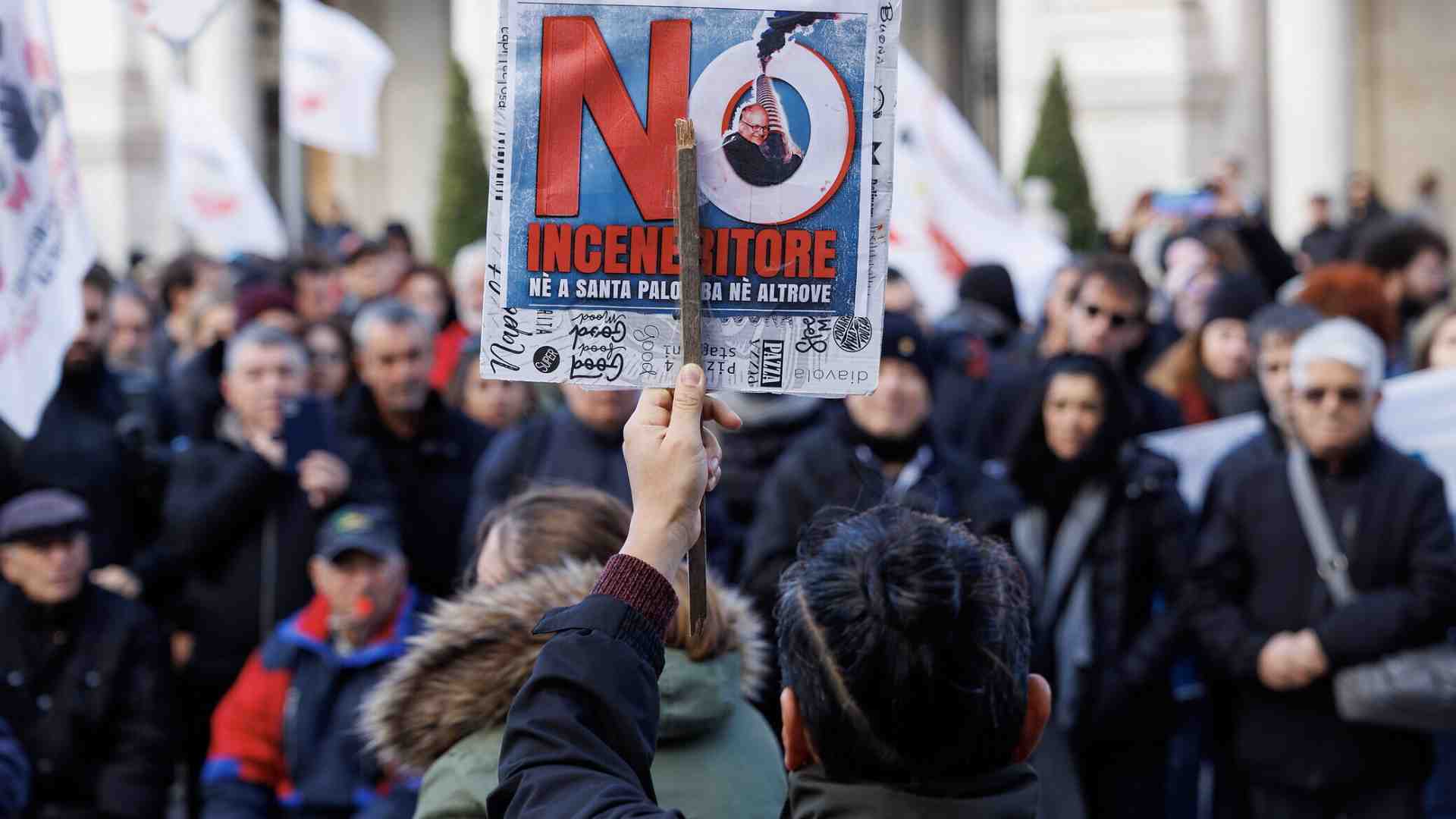 A Strasburgo il Pd sceglie il silenzio sul termovalorizzatore di Gualtieri