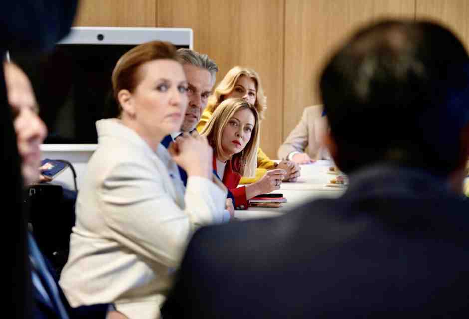 Riarmo, competitività e Ucraina al Consiglio Ue. Von der Leyen: "Giorni decisivi per l'Europa"