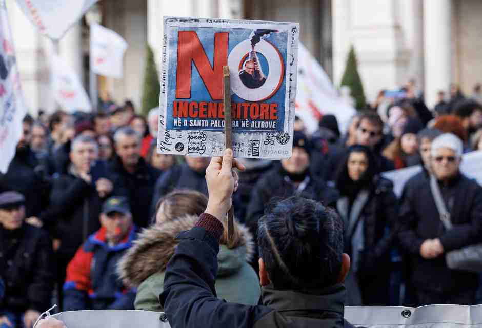 A Strasburgo il Pd sceglie il silenzio sul termovalorizzatore di Gualtieri