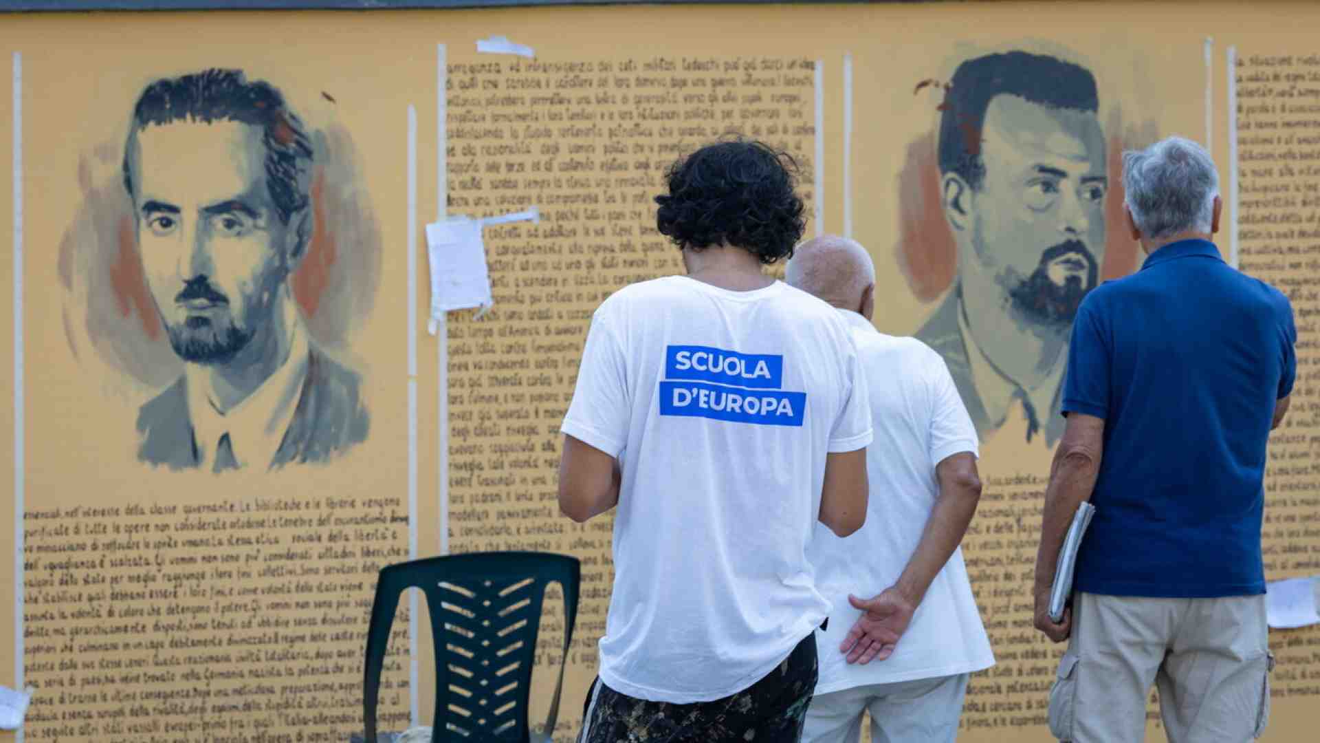 Il sindaco di Ventotene: "Sul Manifesto guerra che sembra una parodia di Ferie d'agosto"