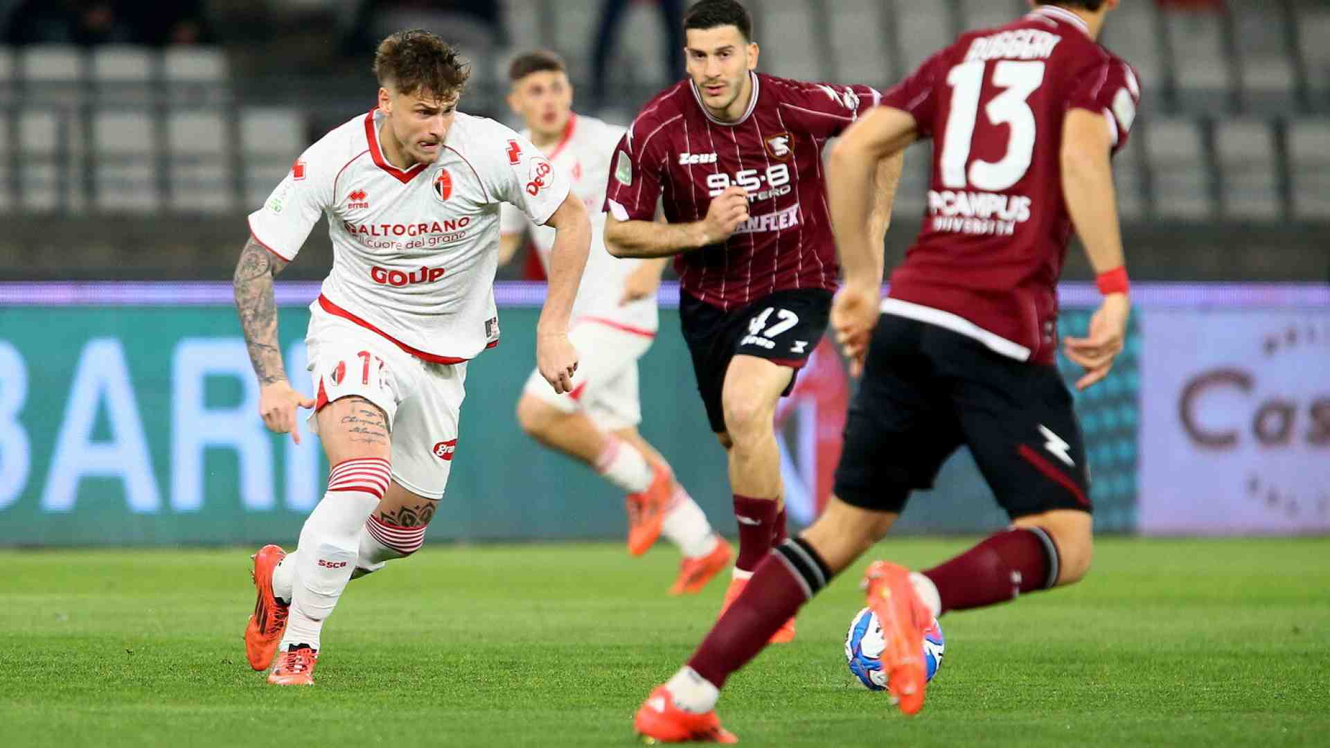Dietro a Sassuolo, Pisa e Spezia c'è una Serie B imprevedibile
