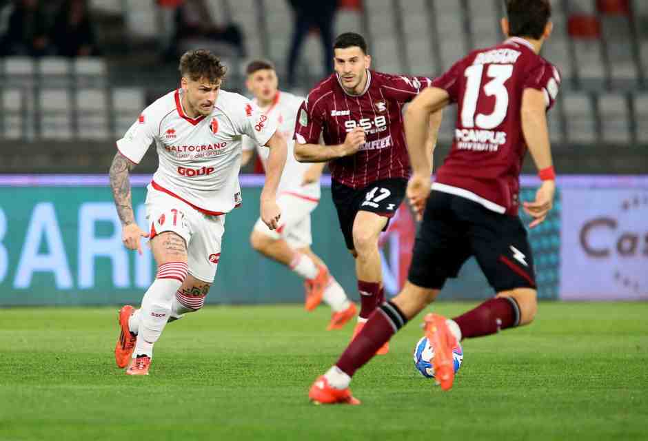 Dietro a Sassuolo, Pisa e Spezia c'è una Serie B imprevedibile