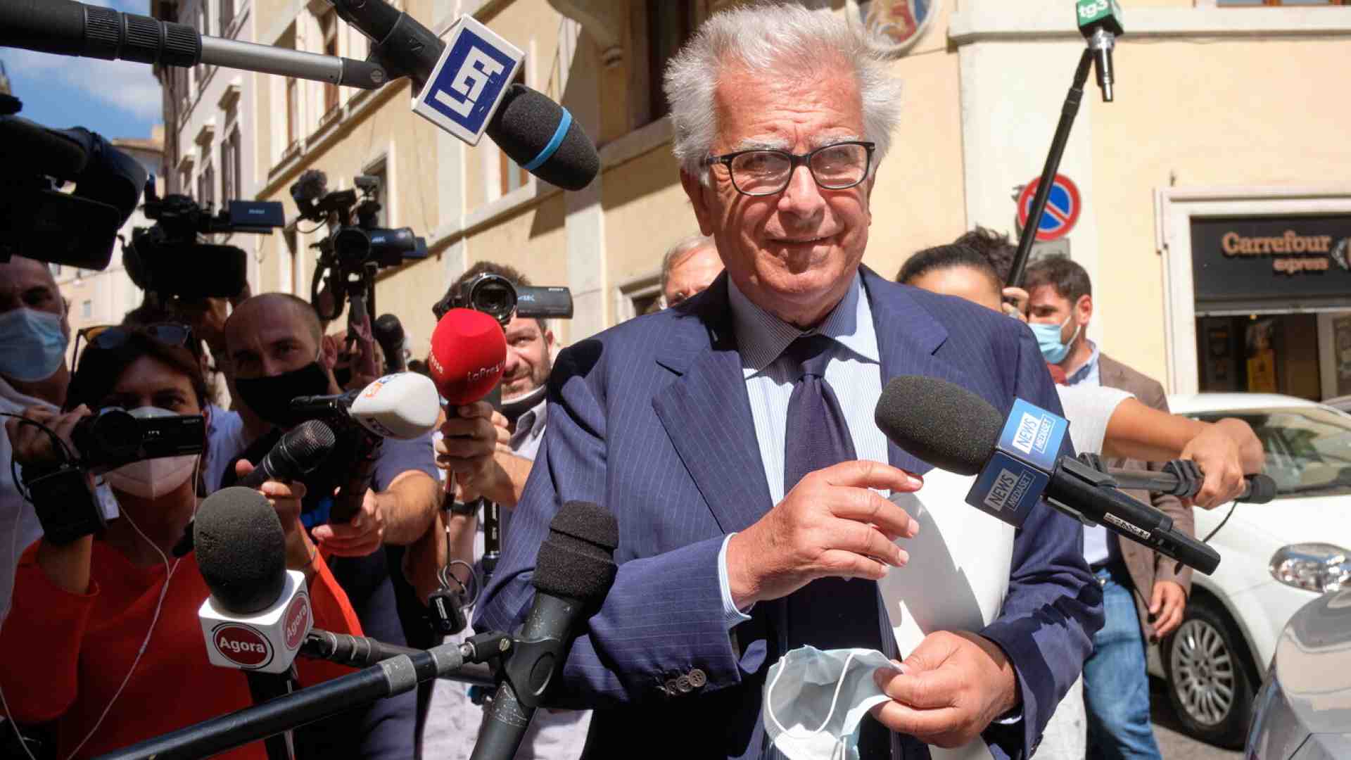 Zanda: “Ok l'omaggio a Ventotene, ma serva al Pd per rilanciare la difesa comune”