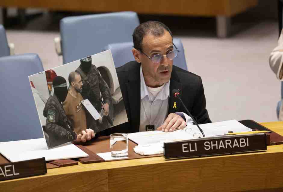 “Mi chiamo Eli e sono tornato dall’inferno di Gaza”. E il Palazzo di vetro va in frantumi