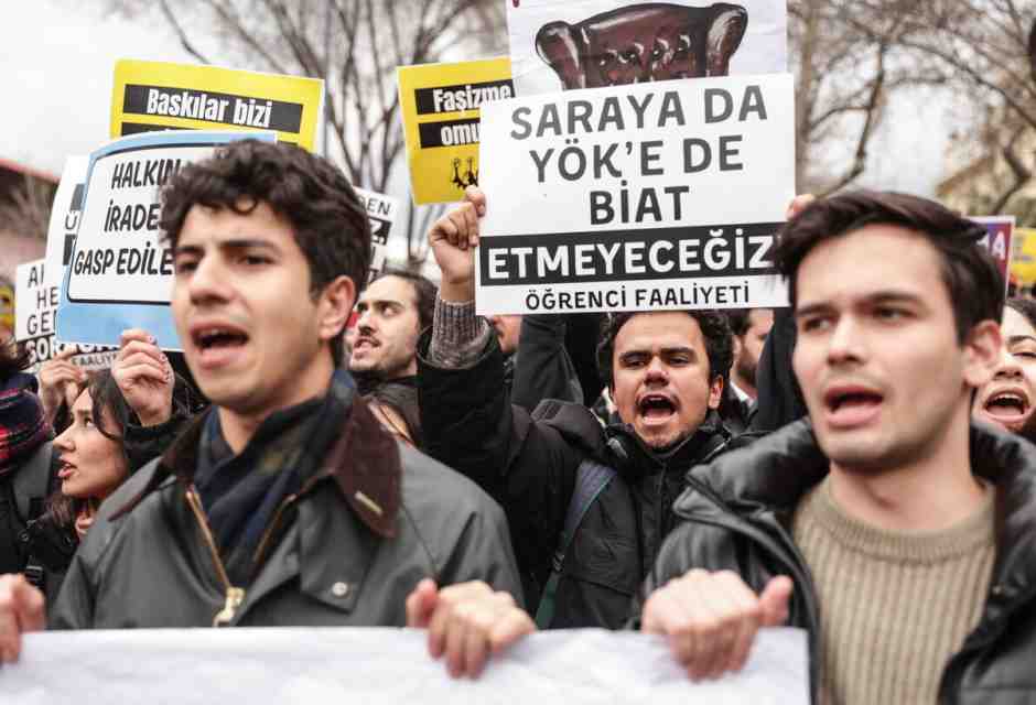 Erdogan fa a Imamoglu ciò che subì nel 1997 e lo rese popolare