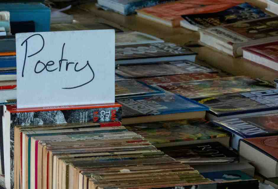 Tra fast food e palazzoni. Il libero mercato nelle poesie di Tawara Machi