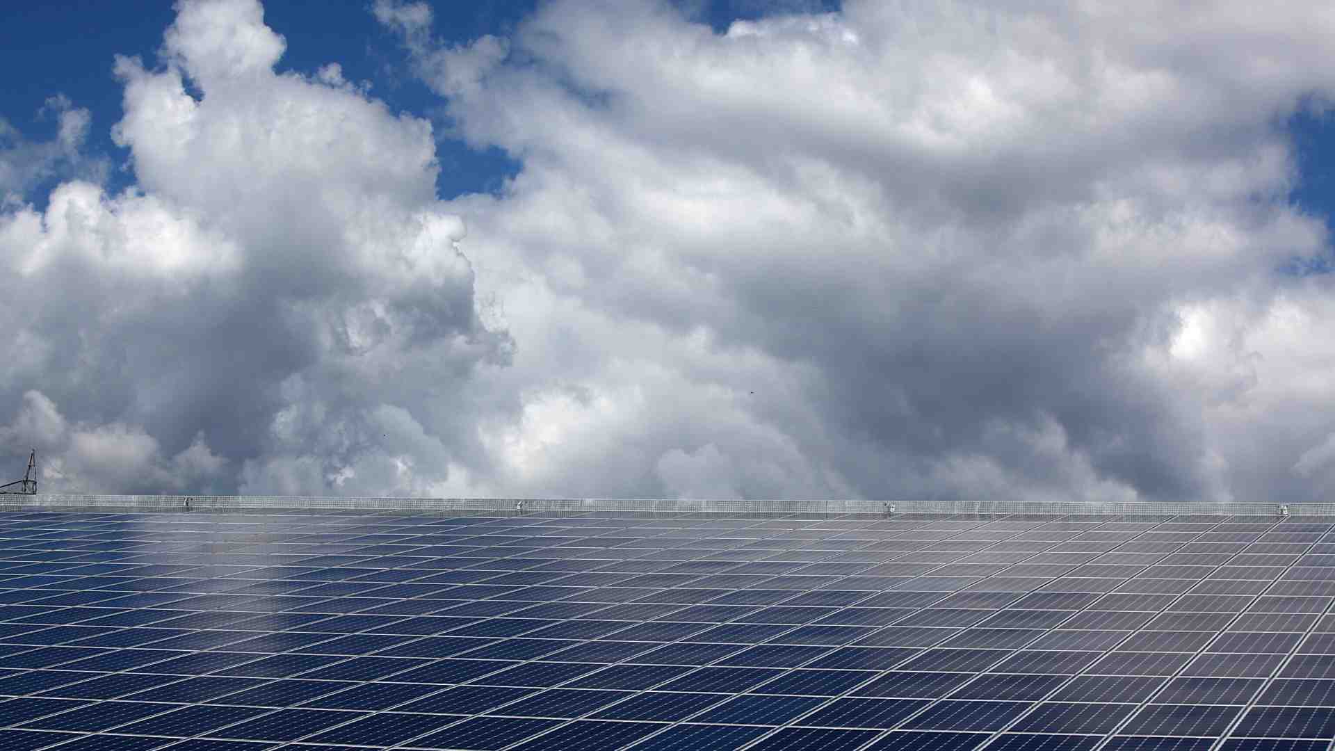 Transizione bluff. Tutti i paradossi del piano per azzerare le emissioni