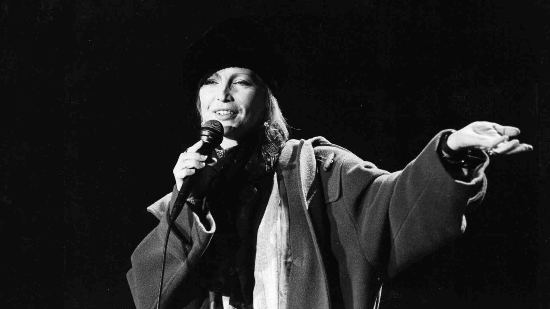 Il felicissimo, e decadente, incontro Strambelli-Bianconi