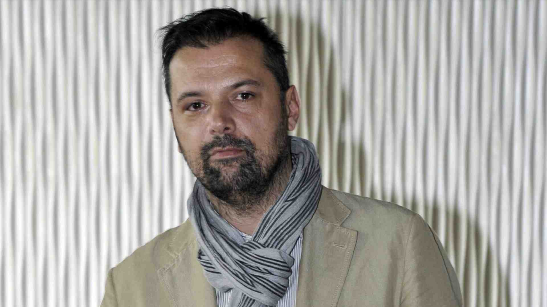 "Malcomune" di Simone Lenzi, o degli assilli degli assessori