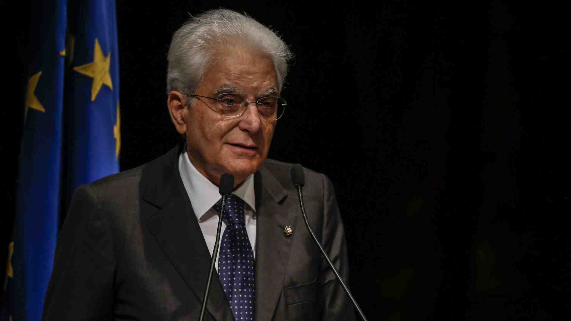 Le gran trollate di Mattarella ai sovranisti, sulla difesa della patria