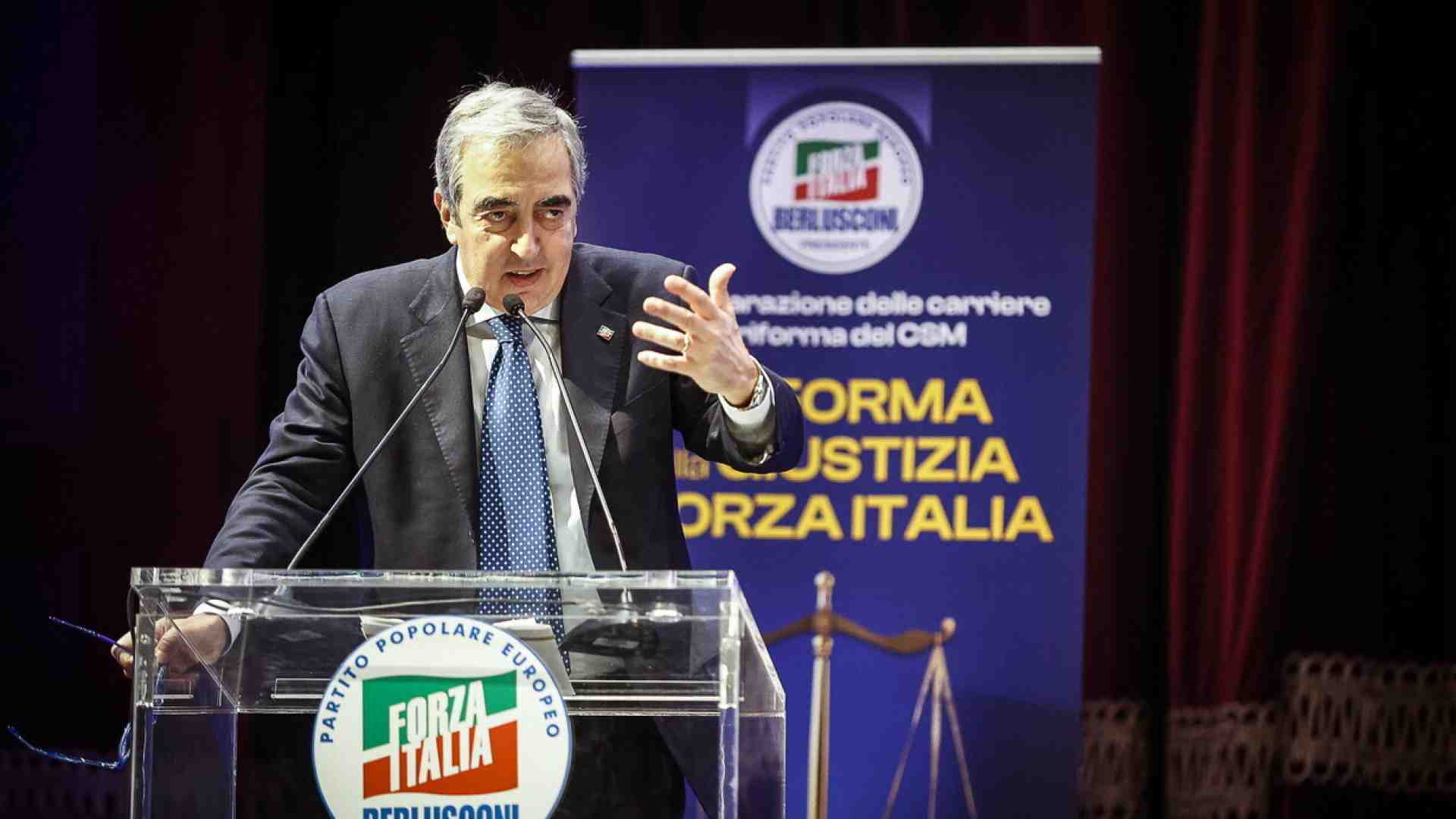 Gasparri: “Salvini ci attacca? Cerca voti e ha il congresso. Forse il Ponte sullo Stretto non tira al nord”