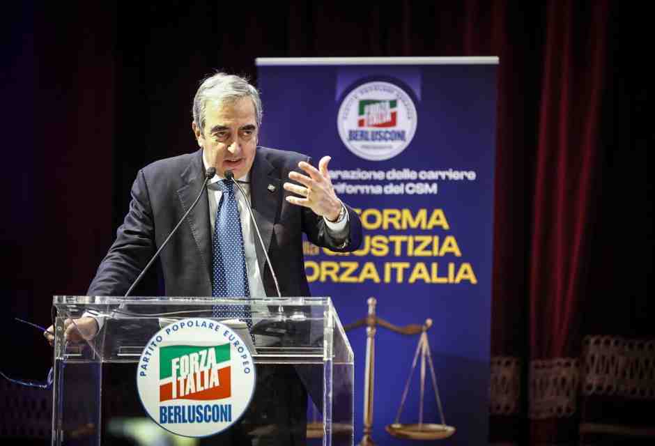 Gasparri: “Salvini ci attacca? Cerca voti e ha il congresso. Forse il Ponte sullo Stretto non tira al nord”