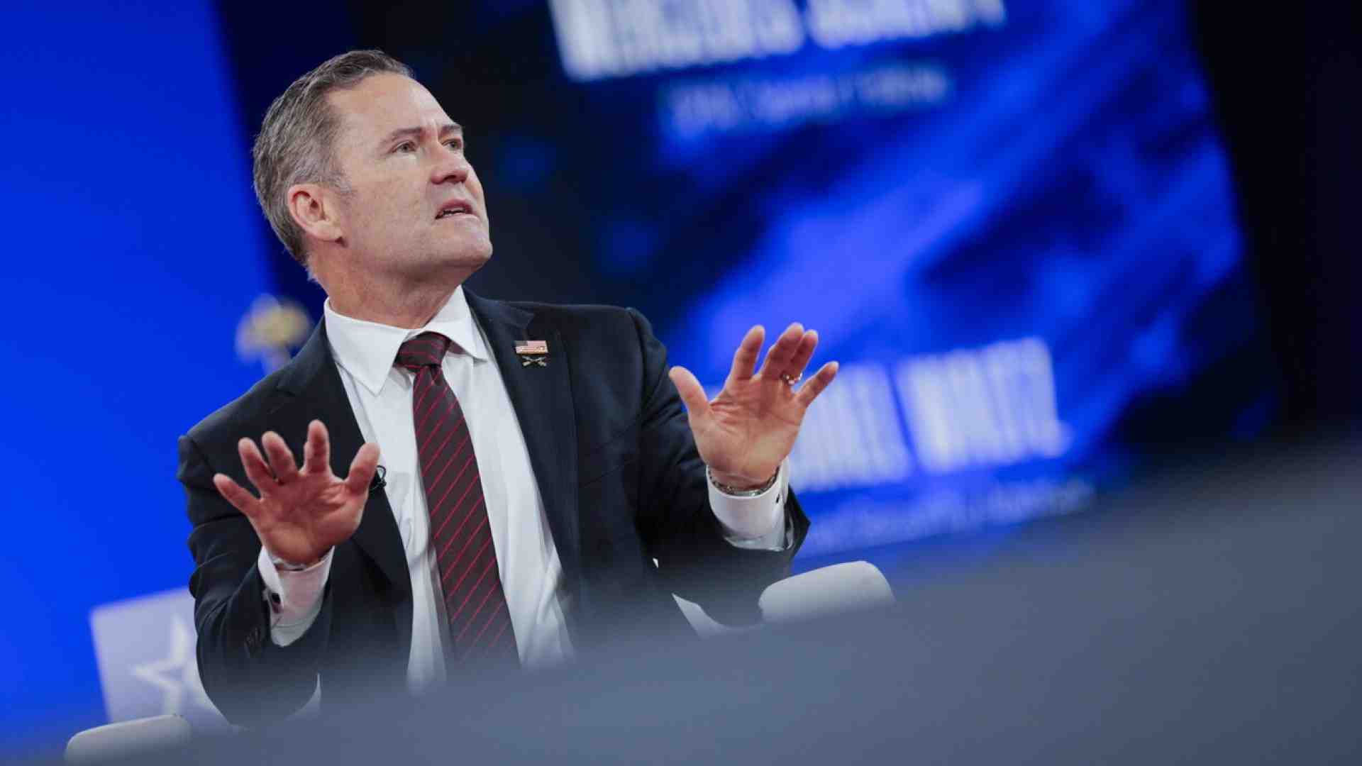 Dopo la figuraccia di Waltz su Signal i democratici vanno all'attacco