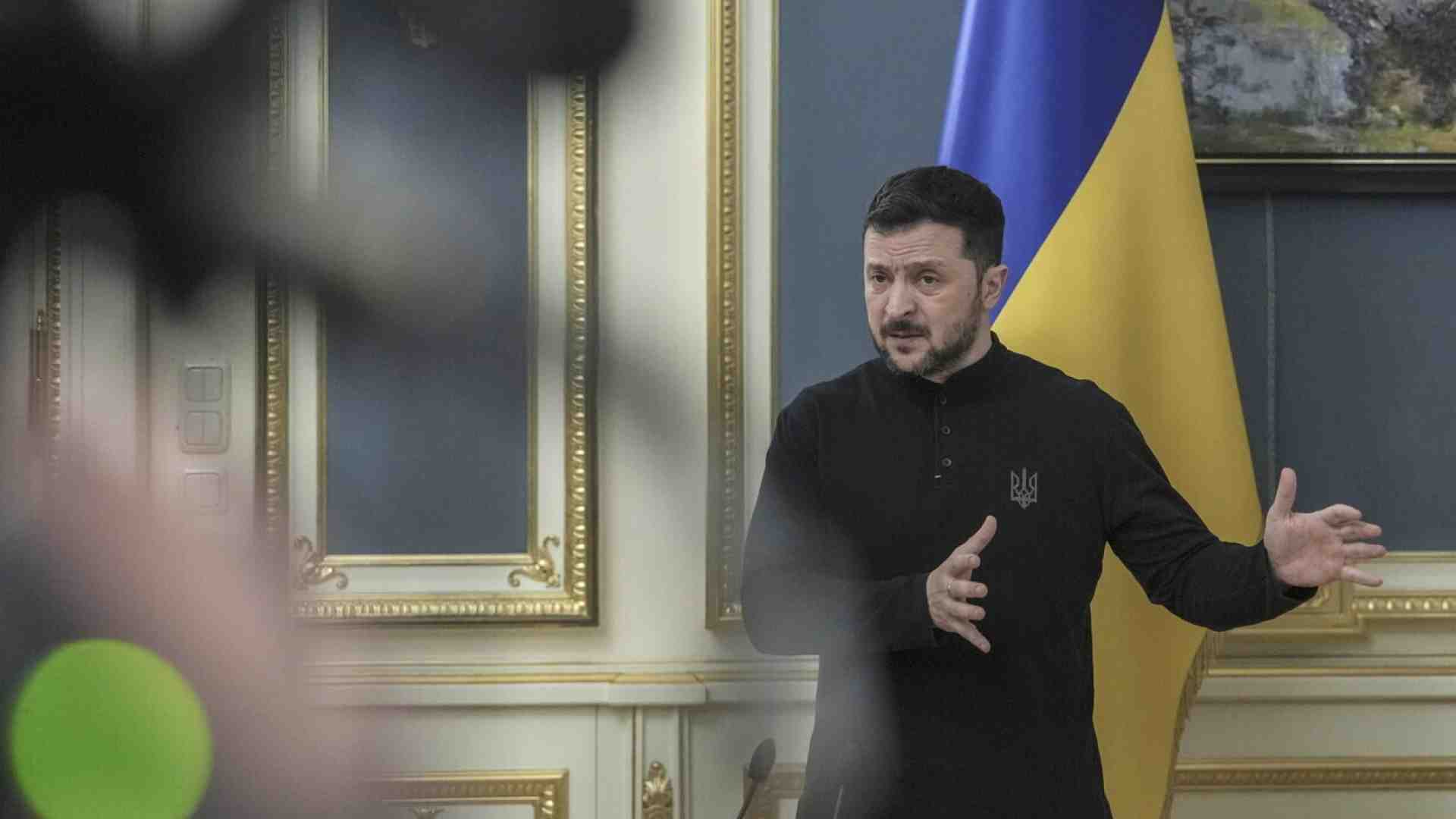 C’è ancora qualcuno in Italia che parla senza imbarazzo di pace giusta?