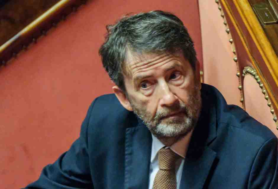 Franceschini il femministo, lui sì che è contro il patriarcato. Elly ora lo sa