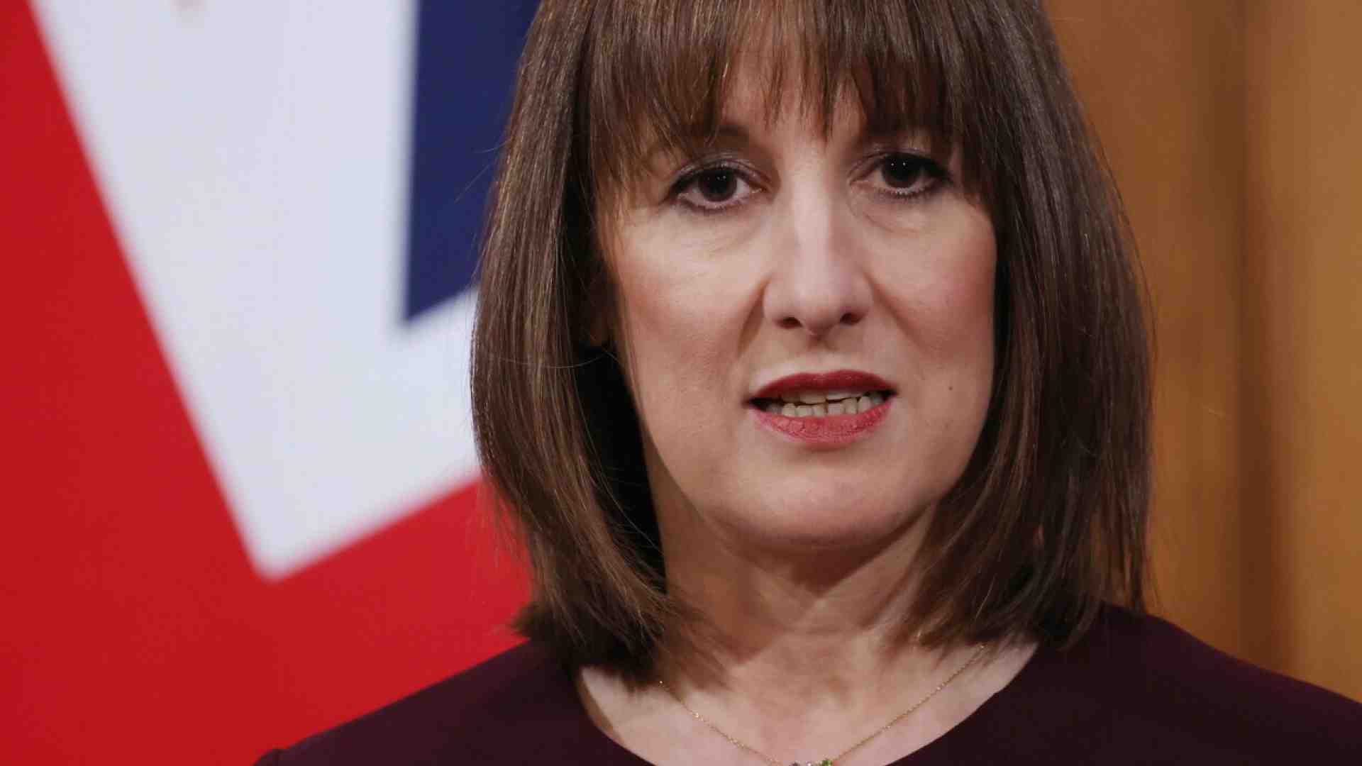 I cerotti di Londra: ecco il piano da 14 miliardi per far fronte al rallentamento dell'economia