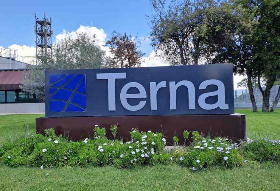 Unire l’Europa con l’interconnessione elettrica si può? Esperimento