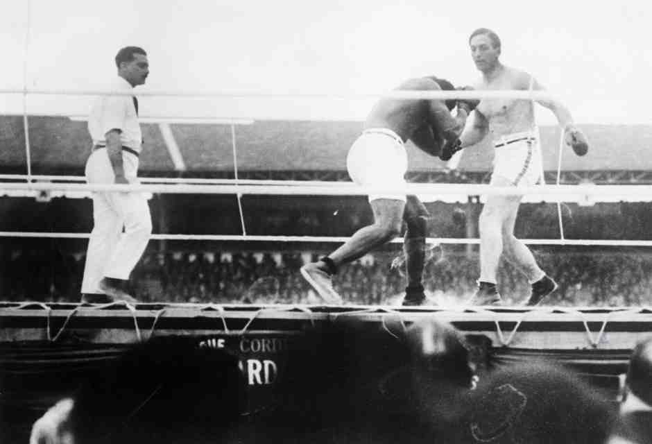 L'addio a George Foreman e quegli altri 15 minuti