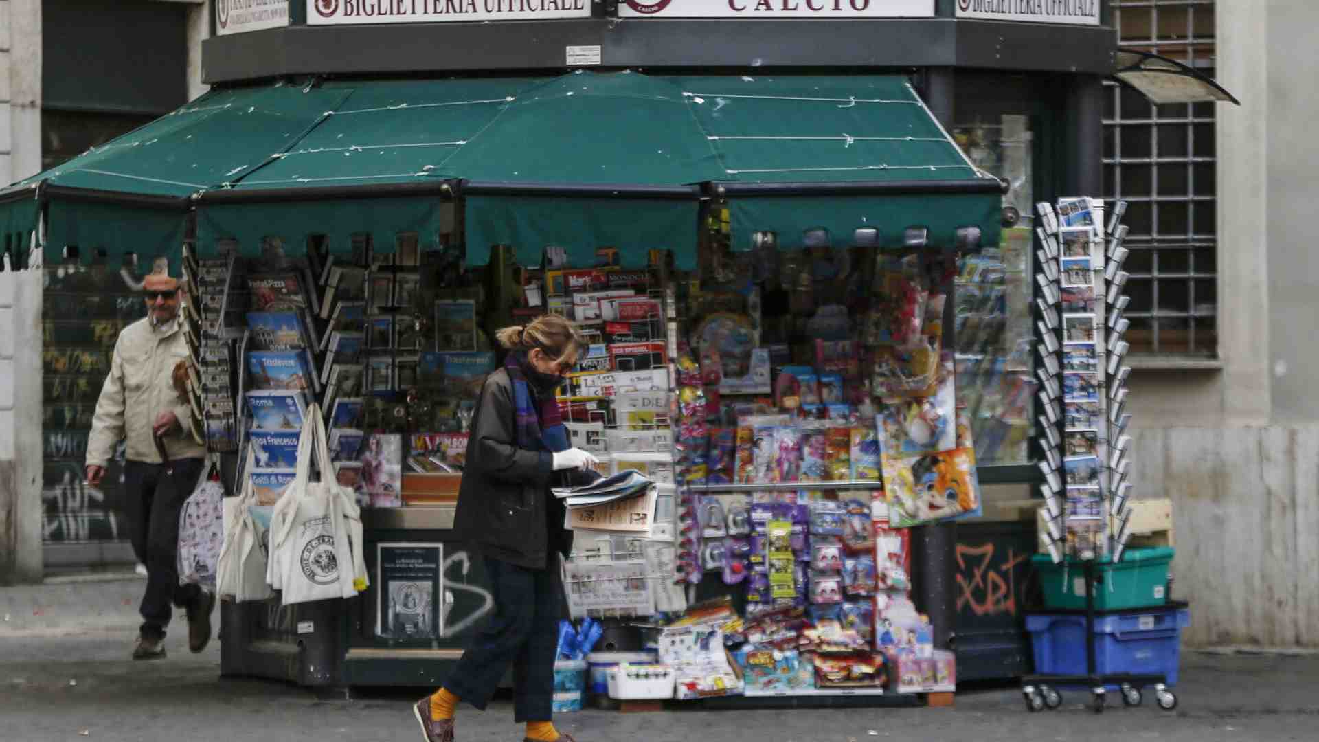 Il salva-edicole. Una delibera comunale per rilanciare l’antico presidio di quartiere (ora anche “hub”)