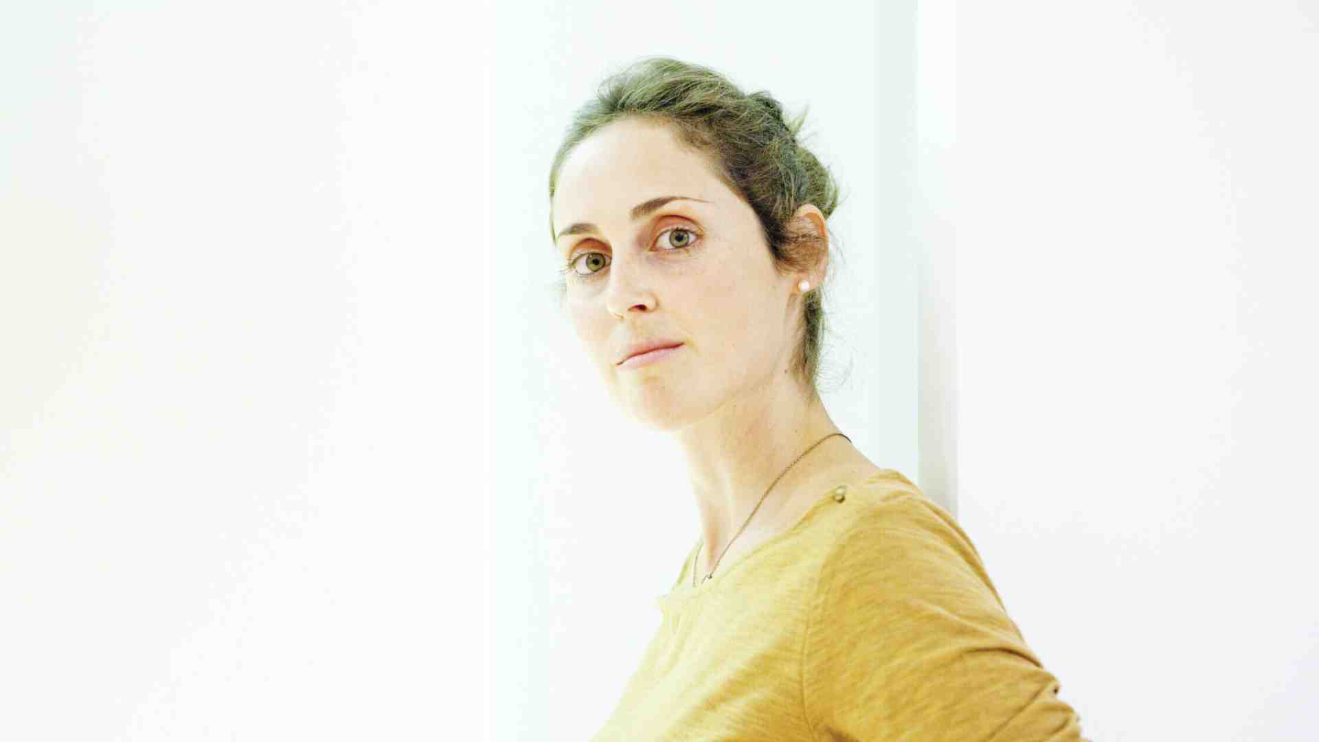 Jarek, nove anni, dall’Ucraina in treno verso la Polonia. Per salvarsi