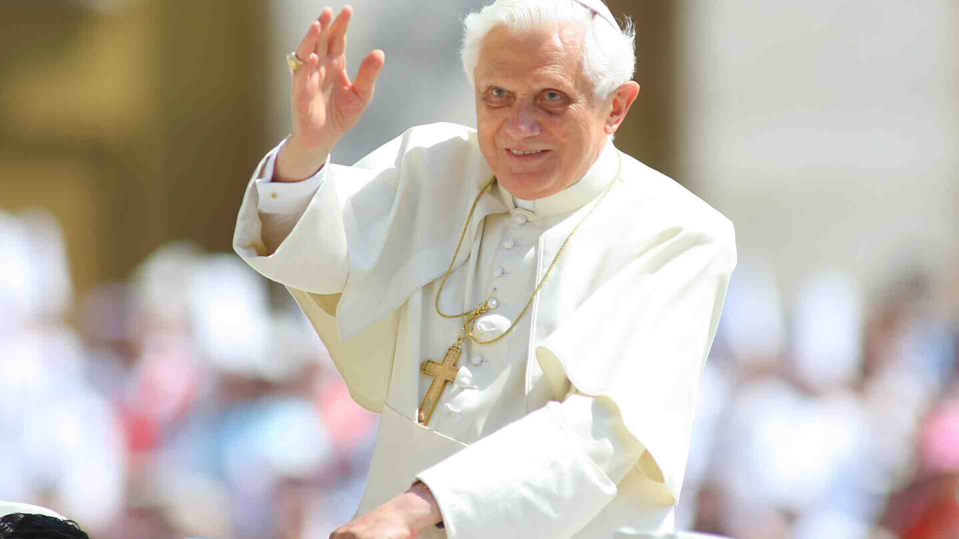 Perché l’occidente si è ridotto a odiare se stesso. Firmato Joseph Ratzinger
