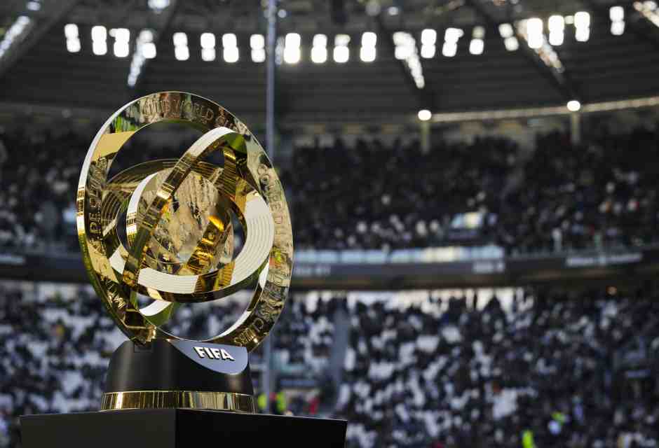 Il gigantismo sta rischiando di distruggere il calcio