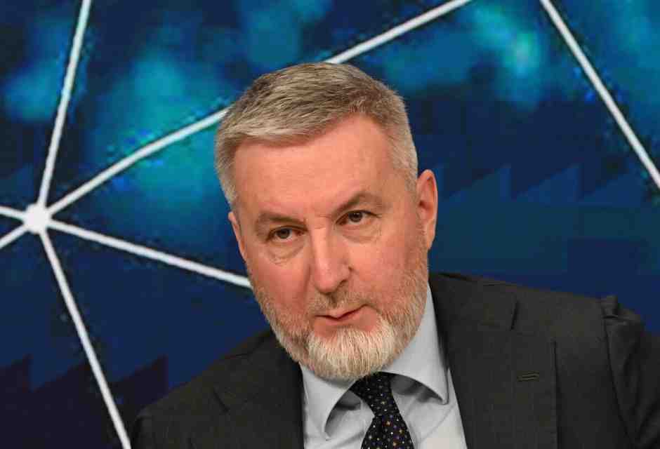 Riarmare la sinistra. Faccia a faccia con Lorenzo Guerini