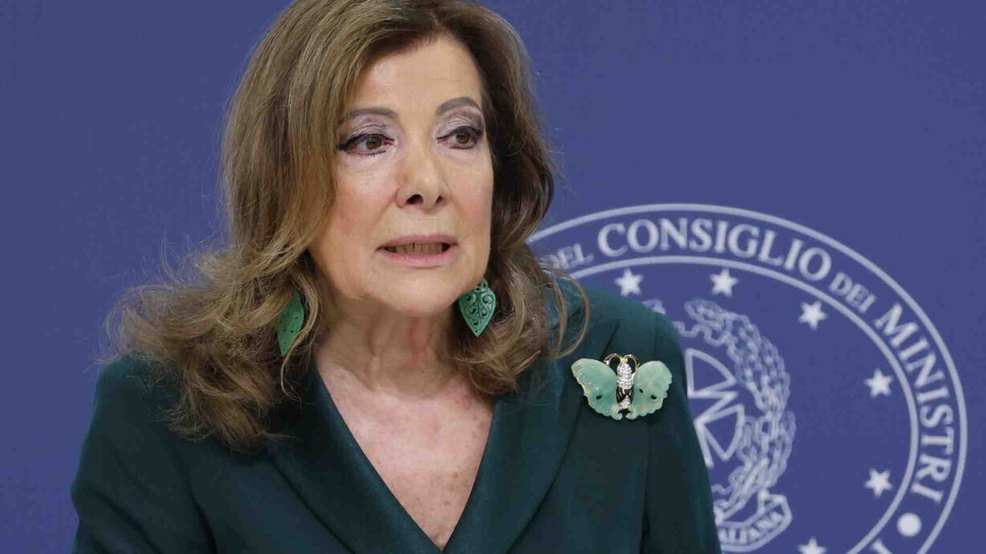 La repubblica italiana è una monarchia semplificata