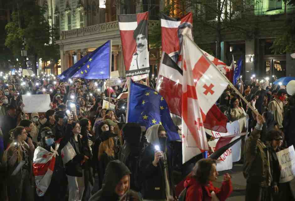 La democrazia georgiana fatta a pezzi