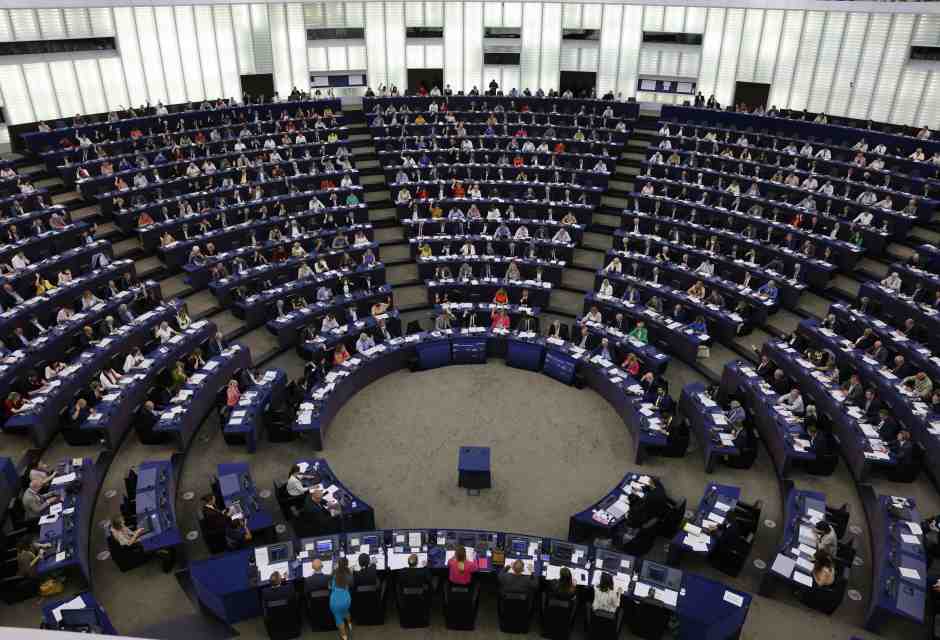 Partiti italiani in ordine sparso sul voto per la difesa comune a Strasburgo