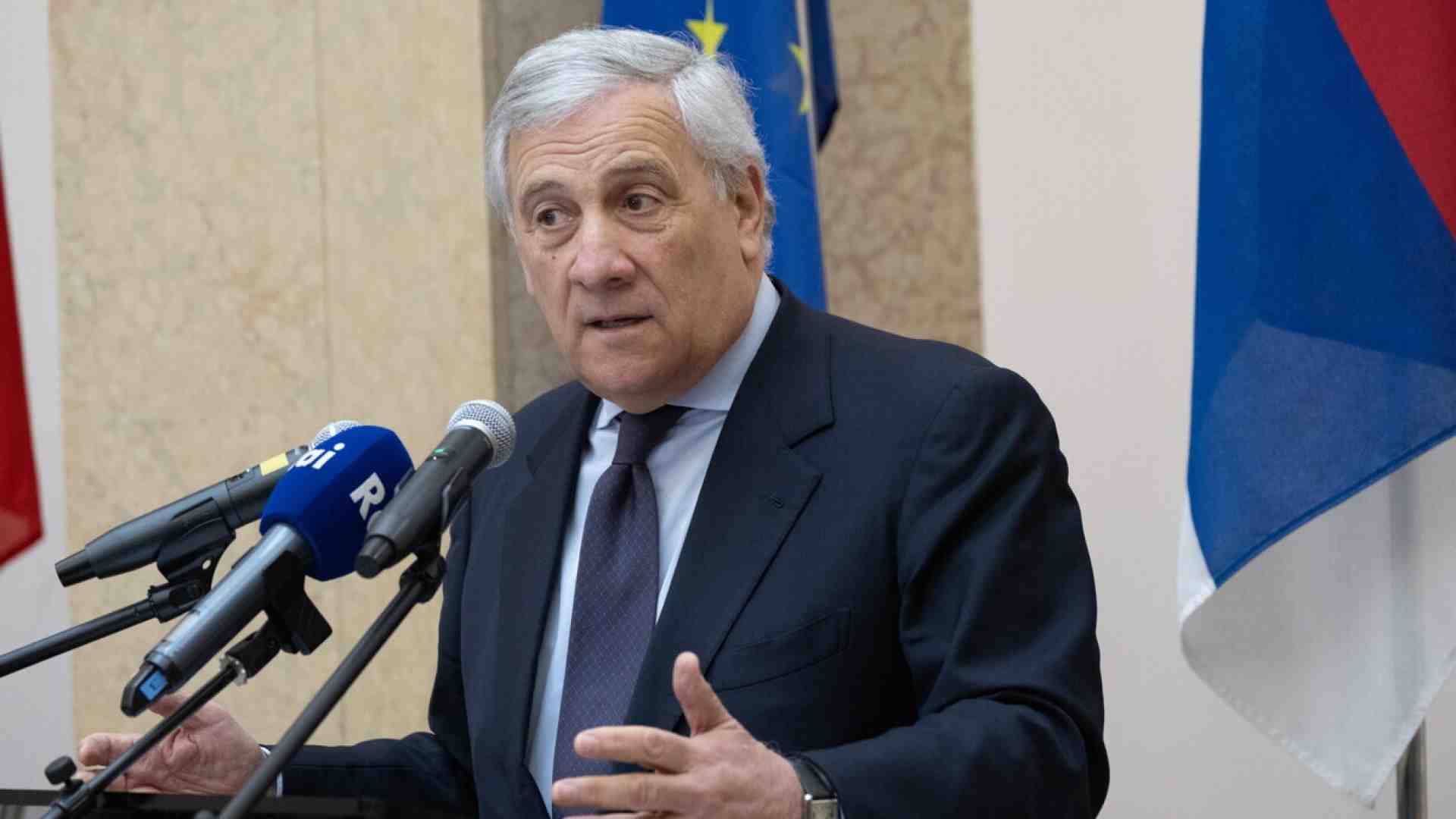 Forza Italia lancia la sua campagna per la sicurezza a Roma, tra strade e luci (e occhi al 2027)