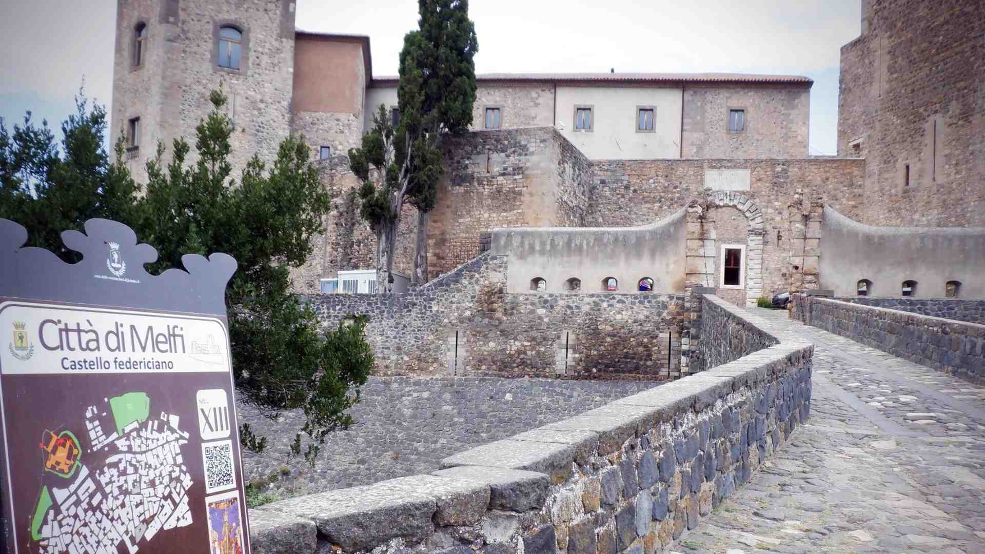 Per fortuna esistono luoghi in cui Rita De Crescenzo non ha mai messo piede